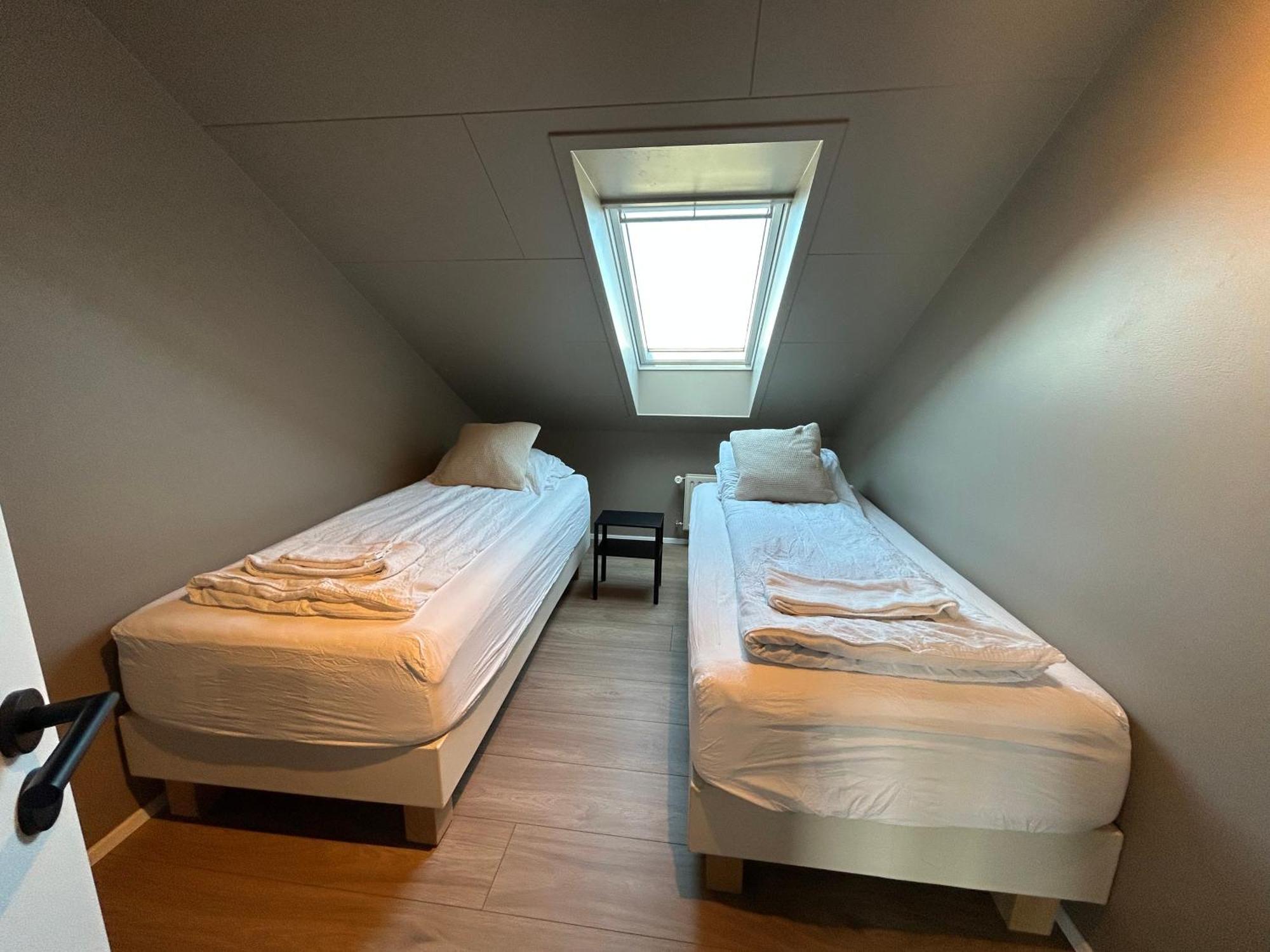 G10 Apartments آكيورِيْري المظهر الخارجي الصورة