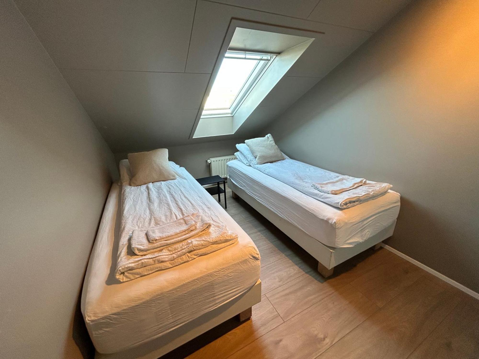 G10 Apartments آكيورِيْري المظهر الخارجي الصورة