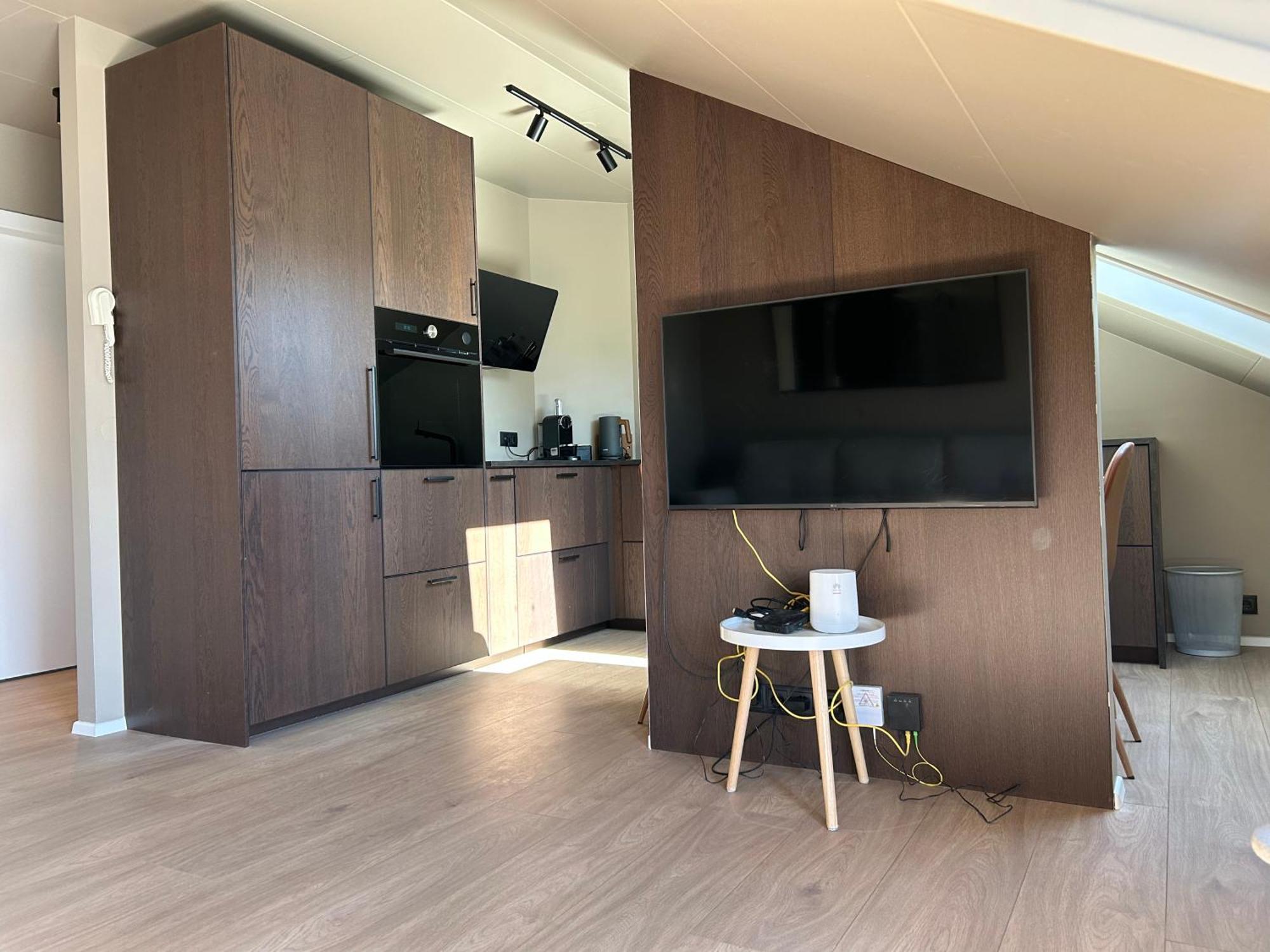 G10 Apartments آكيورِيْري المظهر الخارجي الصورة