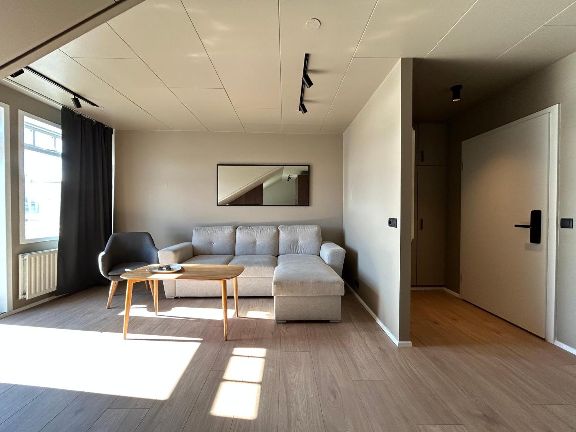 G10 Apartments آكيورِيْري المظهر الخارجي الصورة